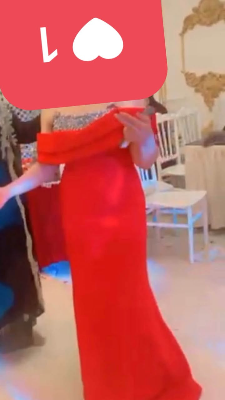مرحبا عييني بنات هذا الفستان ماخذته ١٥٠ الف ملبوس مره وحده فقط سعره ١٠٠ يموت بالبس  يلبس لحد وزن ٦٧


**إذا كنت صاحب هذا الإعلان وتريد حذفه لأي سبب، رجاءا أرسل رسالة إلى الدعم الفني**