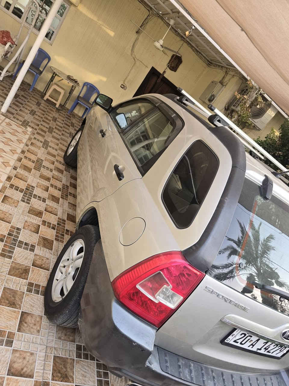 سبورتج موديل ٢٠٠٧ مكينه ٢٧٠٠ 
السياره شتغل بيها اكلوب الاويل بم 
سياره كامله من كلشي صدر امامي خلفي نوزلات فيت بم تخم تاير باتري كامله من كلشي سياره مال بيت حيل نظيفه وجديده ظررها شبر بالبنيد ومصبوغ وجارد رقم بغداد الجديد  باسمي سنويه جديده عارضها ٩٢ قيم سعر المكينه بسوك وانزلها من سعرها الاستفسار الاتصال ***********
