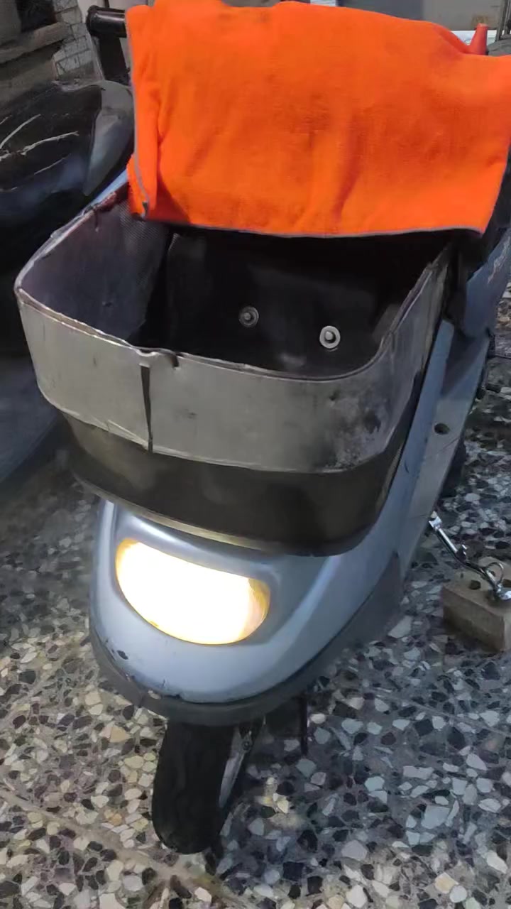 سلام عليكم دراجه لبيع منغولي مكانه كربلاء المقدسه حي القدس مفتوحه مره وحده وكله اصلي وبلادي سعر 300 وبيه مجال قليل رقم.. ***********
