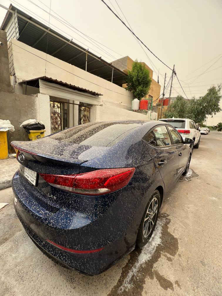 النترا موديل 17 وارد امريكا ضربتها بالبنيد بسيطه و بيها دحكه بالجاملغ الخلفي ومصلحه فقط السيارة كفالة گير مكينه حداده كهربايات مكينه 2000 دوش رقمها بصرة بأسمي ماشيه 75 الف فقط التبريد بي ليك والباقي جاهز السعر المطلوب 112 بيها مجال قليل رقم راعيها *********** البصرة, العراق

