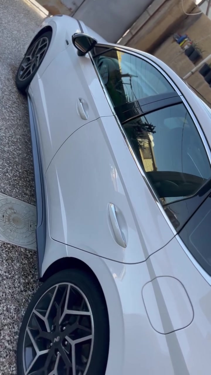 2023 HYUNDAI SONATA N LINE
فئة N-line 

موديل : 2023 🩶

المحرك : 2500 توربو 🚀

ممشاهه 50m

الموصفات N LINE 

1/1

كشن خزن

كشن حضن

بصمة ابواب لمس.

 تشغيل عن بعد

‎بانوراما

‎كشنات كهرباء   

‎تدفئة بالستيرن

‎لايتات 2 عدسات زنون عالي ناصي

‎رادرات جوانب  +خلفي و امامي + توقف تلقائي 

‎انارة داخلية متغيرة 10الالوان

‎سستم صوت BOSE الصوت 12سماعه و نضام

‎هاندبريك بصمة + اوتو هولد للتوقف في الازدحام

‎شاحنة وايرليس

‎منافذ USB امامي خلفي

‎تبريد قطعتين + تبريد شاشه  

‎صندوق الكتروني يفتح عند الاقتراب

 دبل اكزوز محرك2500 تيربو✈️ 

‎ بكلايتات امامي خلفي لد  

‎شفتات بل ستيرن 

‎نضام الترحيب عند الاقتراب داخل وخارج السيارة

‎ويل سبورت 19 N 

‎نضام تحديد المسار للسياقة بين الخطوط

‎مستشعرات بل باب من تفتح الباب تتوقف السياره

‎نضام normal +sport +sport plus +custom 

بانوراما طكتين

‎تبريد مركزي +تبريد لمس

تبديل بنيد وجاملغ

مرقم بغداد بسمي

مكان بغداد المحموديه

للاستفسار اكثر الاتصال على الرقم *********** / *********** يوجد واتساب
