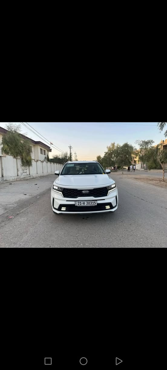 السلام عليكم سياره سورنتو 2021رقم  سليمانيه هزه وسنويه كله جديد وبااسمي شرط الوكاله والتحويل حجم المحرك 2500 توربو السياره مكفوله من الدعاميه لدعاميه مابيهه قطره لا تكحيل ولاصبغ ولابارد السياره ماماشيه ماشيه 86 السياره مال بيت جاهزه اكلوب مابيهه نقص سبعه راكب  3 قطع تبريد شاشه وكامره وكشنات جلد بصمات وبشرط ماملعوب بيهه من ابشركه السياره مال بيت جاهزه وبشرط ماملعوب بيهه بكد الشعره من الشركه العنوان كركوك 
السعر 245
رقم الهاتف ***********
