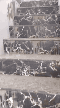 السلام عليكم بيوت  للبيع المساحة 200متر ركن ع شارعين 
ميه مربعه
و خمسين ب خمسين  بناء درج اول ع اخر حبايه
الحولي قرب شارع جامع الكفيل
بلديه معامله كامله
 ***********
