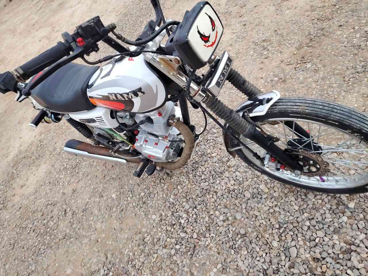 سلام عليكم دراجة نامة تعمير جديد موديل 25 اوراق بيها مابيها نقص الاستفسار اتصال ***********
