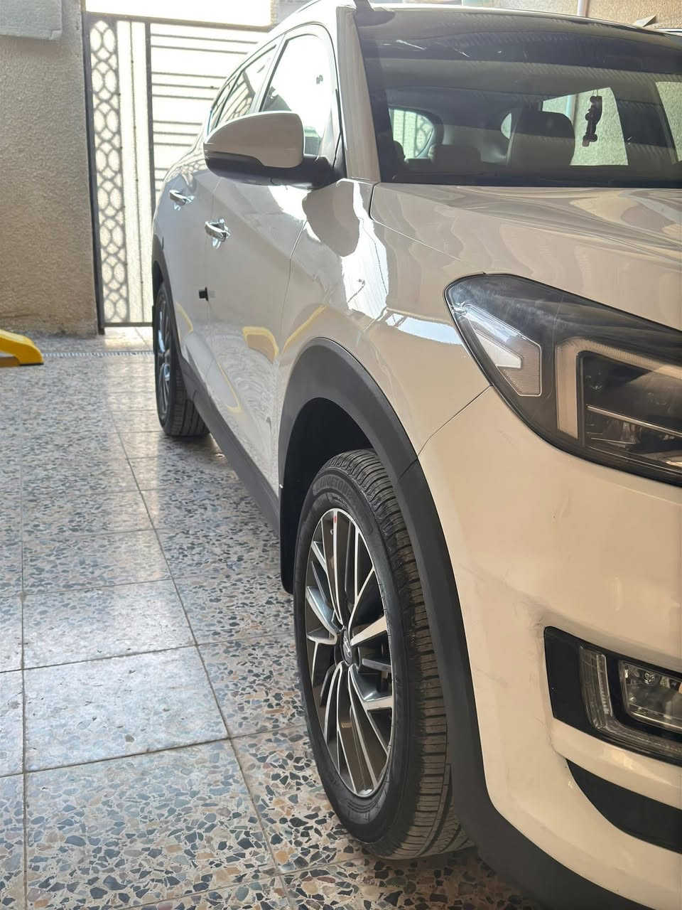 سلام عليكم توكسان 2020 فول 1/1  بنراما مكفوله ماشيه 87 كير ومكينه خير من الله تبريد ثلج  رقم بغداد بأسمي لوحات أنكليزي  سعر 220 وبيها مجال مكان النجف ***********
