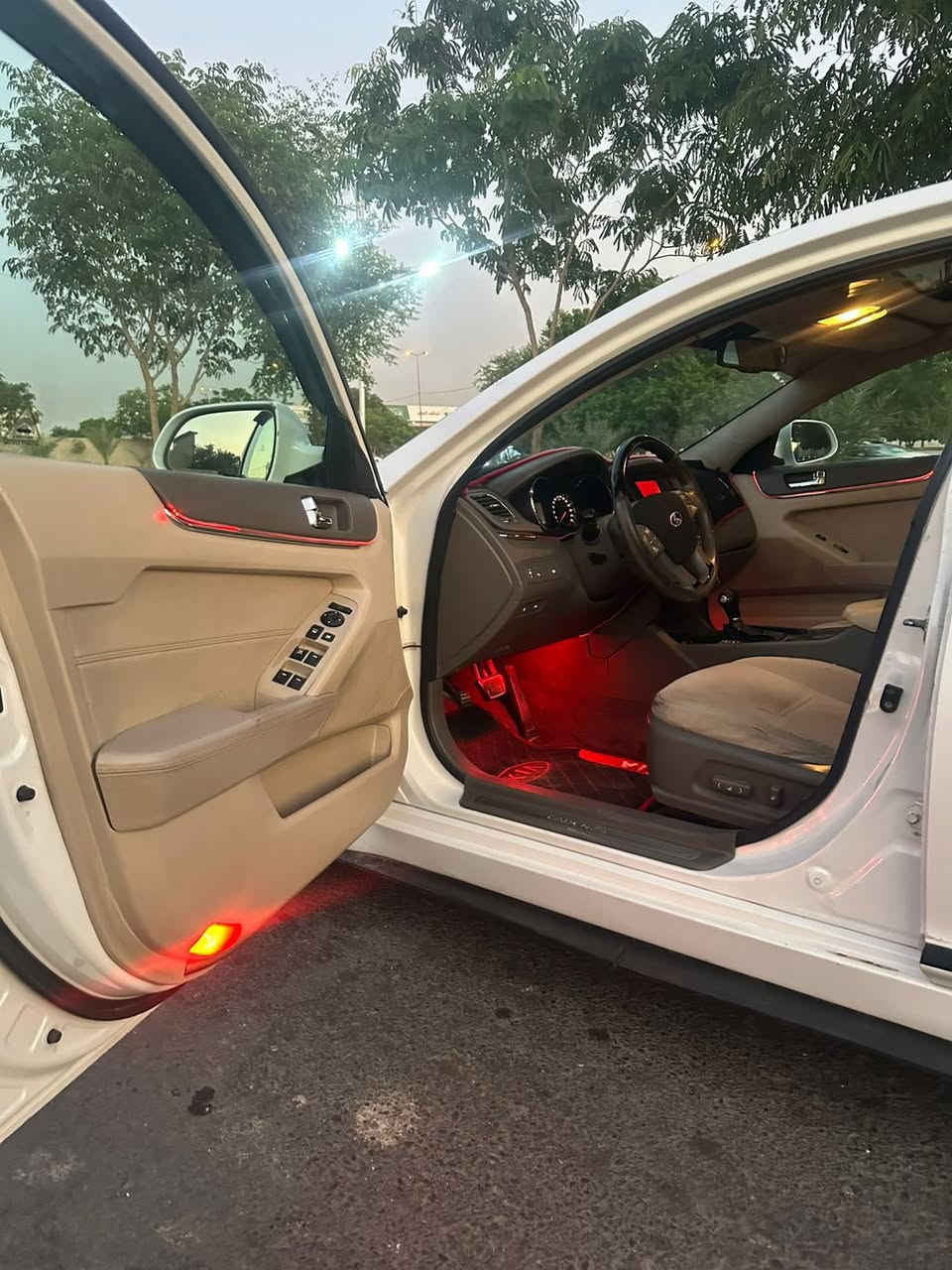 سلام عليكم كادنزة 2011 خليجية فول مواصفات السونار واظح وجان بيه فابيون على البنيد وشلته وطلع مكشر الصبغ كير محرك صدر هزة وينوية جديدة بيه رواجز لمدة ثواني بالتشغيل فقط مكان السيارة بغداد السعر مناسب
***********
