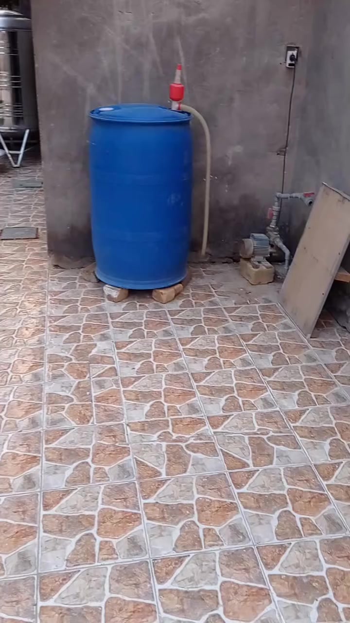 الدار للبيع المساحه ٦٠٠م طابو زراعي ربيانه مقابل حي الدولار شارع الساده أهل السيارات الامريكي شارع تبليط مجاري طابقين الاول استقبال ٨في ٤٧٥م مطبخ ٧ونص في ٤٣٠ صاله ٤في٩  غرفه ٦في ٥ غرفه ٢( ٤٢٥ في ٤ صحيات ٢٢٠في٦ مع ممرات 🌹
الطابق الثاني ثلاث غرف نوم مختلفة المساحات مع صاله أما الحديقه واضحه بالصور البناء مسلح رباط درجه اولى بناء طابوق البناء كامل من كل المواصفات موقع قريب مساحه جيده محول باسم صاحبه مداور ثاني يوم السعر ٤٢٥ مليون بي مجال بسيط مراجعة مكتب ابو ازهر الجرياوي للعقار الجمعيه مقابل اسواق حاتم غازي الاتصال على الارقام التاليه 
*********** 
***********
*********** بالتوفيق للجميع يارب العالمين
