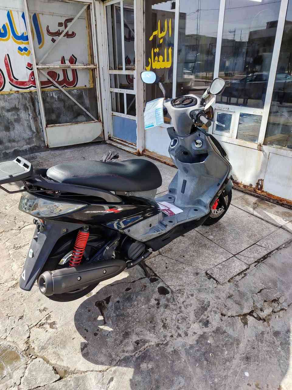 سلام عليكم دراجه للبيع سكسنس ياباني فحل مكفوله كفاله عامه ***********
