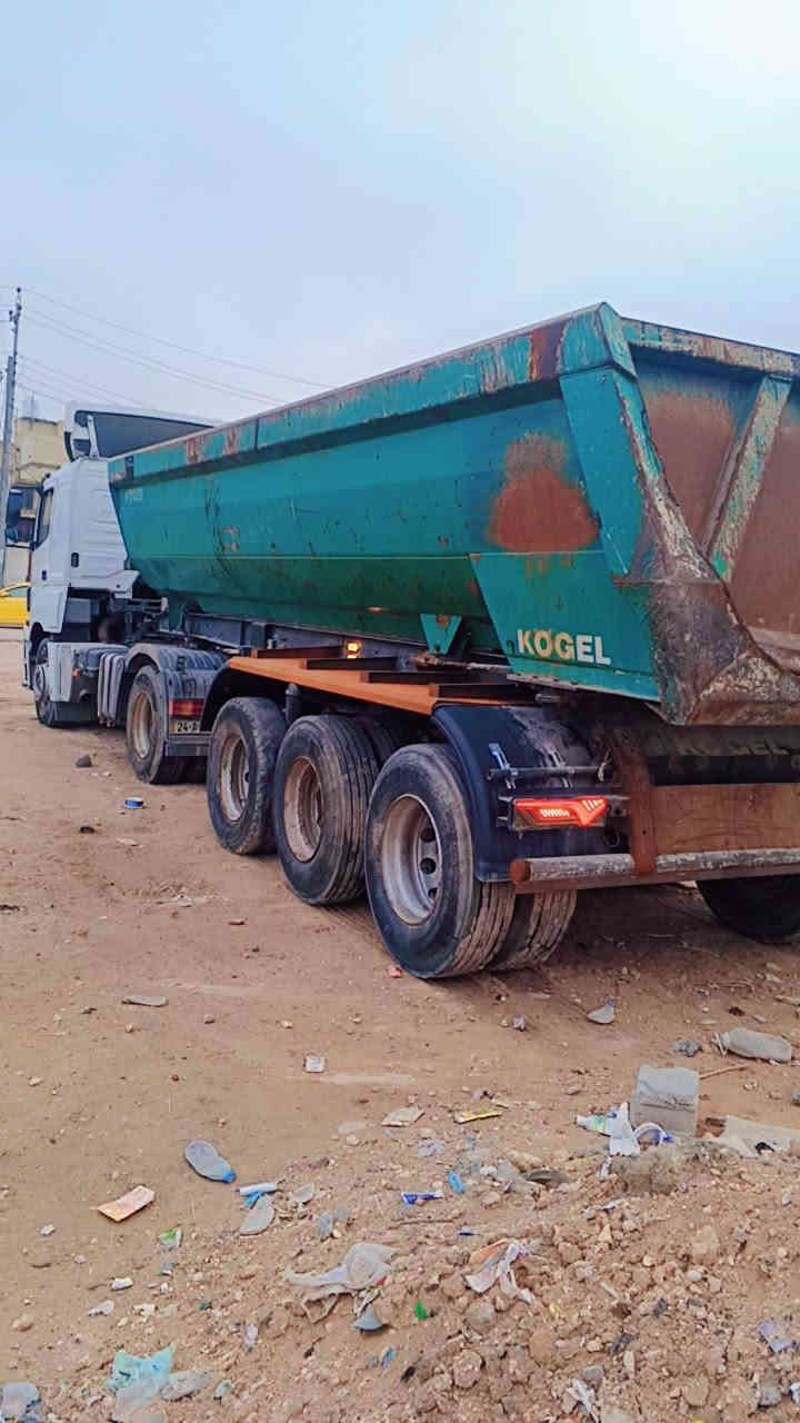 السلام عليكم اكسور للبيع موديل 2005 حجم 1843 رقم دهوك سنويه لل 29 هز فحص جديد كير عادي طخم تايرات جديد حصه كاز كير اكسن محرك شرط مكلف بنشر ***********
