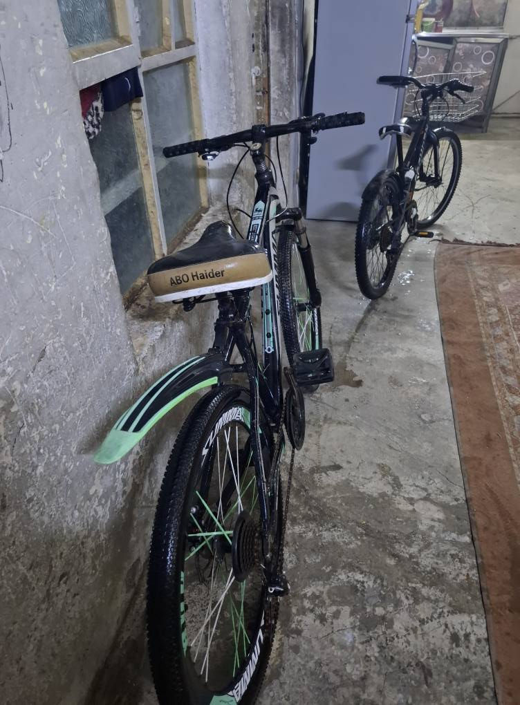 السلام عليكم شلونكم عيني بيسكلات لبيع عد ٢ جديدات الله شاهد السعر ١٥٠
الاستفسار اكثر رقمي ***********
