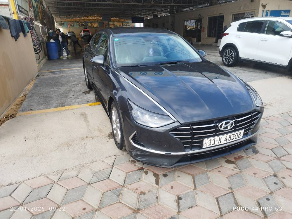 *هيونداي سوناتا 2023: قصة حب لم تنته! 🚗💕*

في الديوانية الحبيبة، سيارة أحلامك تنتظرك! هيونداي سوناتا 2023، محرك 2500 سي سي، ناقل حركة أوتوماتيك، نظام ABS، EBD، وسائد هوائية، شاشة لمس، كاميرا خلفية، حساس خلفي، مقاعد رياضية، جنوط ألومنيوم، رقم بغداد (غير محجوز).

*حالة السيارة:*
جاملغ الصدر وبنيد وباب خلف السائق تبديل، جاملغ خلف السائق تعديل (حادث بسيط)، لكنها لم تفقد جمالها!

*السعر:* 💰186$
*الموقع:* الديوانية
*الاتصال:* 077XXXXXXX

"إنها ليست مجرد سيارة، إنها حب يتحرك على أربعة عجلات! 😍 إذا كنت تبحث عن شريكة حياتك، فهي هنا! 💕 حرة طليقة، تنتظر من يحبها!"

تم النشر! 🚗💕 ديوانية, القادسية


**إذا كنت صاحب هذا الإعلان وتريد حذفه لأي سبب، رجاءا أرسل رسالة إلى الدعم الفني**