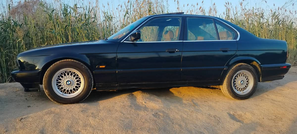 سلام عليكم بيم موديل 91سياره رقم جديد تحويل مباشر سيارة جاهزه تخم تاير سياره نضيفه تبريد منقص غاز مكاني بغداد قرب العبيدي سعر 50وبيه مجال حق الجيه *********** رجان لحد يراسل هذا رقمي وانتصل
