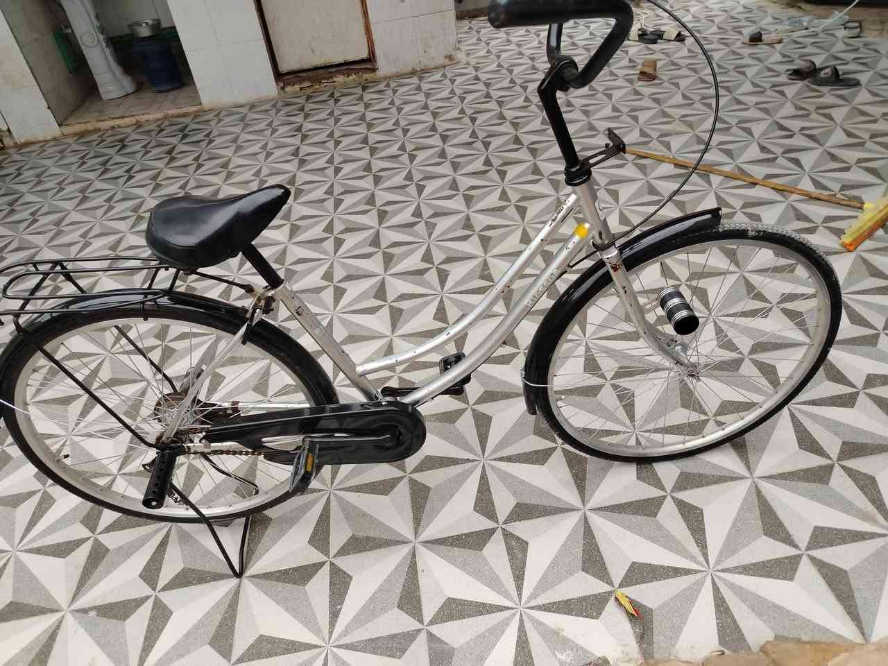 السلام عليكم باسكل للبيع سعر 75وبي مجال الدوانيه شارع الوكفه  
موديل 2016 الشراي يجي خاص


**إذا كنت صاحب هذا الإعلان وتريد حذفه لأي سبب، رجاءا أرسل رسالة إلى الدعم الفني**