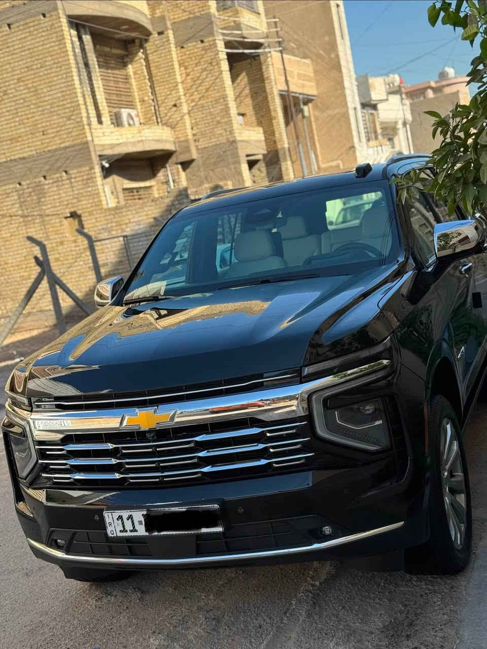 للبيع تاهو برايمر PREMIER خليجية موديل 25 ماشية 32 الف وكالة المنصور  بعدهة بالضمان رقم بغداد بأسمي كفالة عامة اعلى مواصفات  ١/١:
شاشة كبيرة متصلة
جكات 
داتا شو (عرض على الجامة الامامية)
بانوراما
كامرات 5 محيطية 360 درجة
٣ شاشات
عدادات شاشة دجيتال
رادار امامي + تحديد مسار
رادار جانبي + نقط عمياء
دوسات كهرباء + انارة led
سستم صوت BOSE
ثلاجة
كشنات جلد ابيض خزن ميموري + هزاز كشن
تبريد تدفئة كشنات امامي + خلفي تدفئة
منافذ شحن usb,hdmi,typeC
ويل حجم ٢٢  كروم 
اشاير مري + مري شفط + هيتر مري
جنطة كهرباء + ستيرن كهرباء
سايد بريك بصمة
داخل ابيض + صاج ملكي
حساس امامي + خلفي
فور ويل
وباقي المواصفات المعروفة وكفالة عامة عدا رصعة صغيرة وساحبهة pdr والسعر 65,500$  الف للاستفسار ***********
