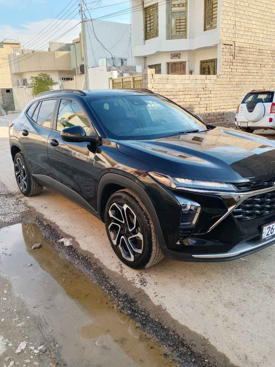 السلام عليكم من رخصة الادمن
شوفرليت تراكس للبيع موديل 2024 ✅
فئة Rs
محرك 3 سلندر تيربو 
رقم صلاح الدين 
بأسمي تحويل ثاني يوم 
السياره نظيفه جداً 
ماشيه 45000 km 
شاشه متصله 
كار بلاي لاسلكي 
تدفئة تبريد 
لايتات زينون 
كامره خلفيه 
كشنات تدفئه 
كشنات جلد 
هند بريك بصمه 
السعر 145$ و بيها مجال قليل 
للاستفسار و التواصل 
***********
