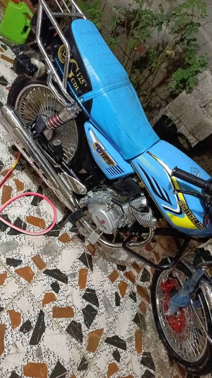 تايكر مودلين 25 دراجه علا يدي برغي مامفتوح مجرد تانكي مضروب شي بصيط دراجه نشطه خير من الله مكان بعقوبه تحرير سعر ٨٥٠


**إذا كنت صاحب هذا الإعلان وتريد حذفه لأي سبب، رجاءا أرسل رسالة إلى الدعم الفني**