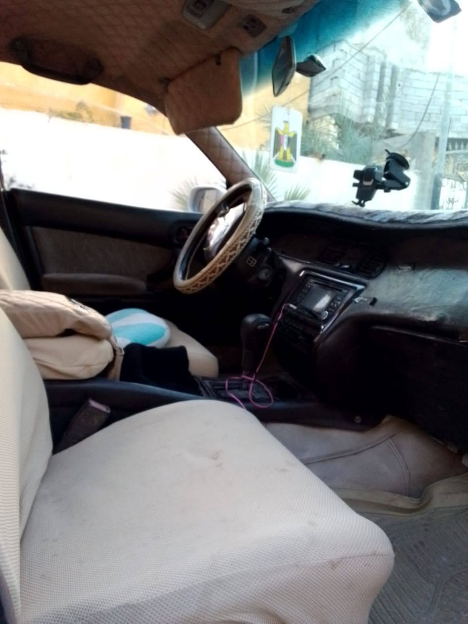 بطه فصل لؤلؤي  رقم انكليزي بصرة سعر ٦٠ وبيها مجال 
كير ومحرك خير من الله
: دواخل حلوه
   باتري جديد
 سنويه لغاية 27
 صاعده هزه  العنوان البصره حمدان رقم الهاتف ابو سهيل ***********
