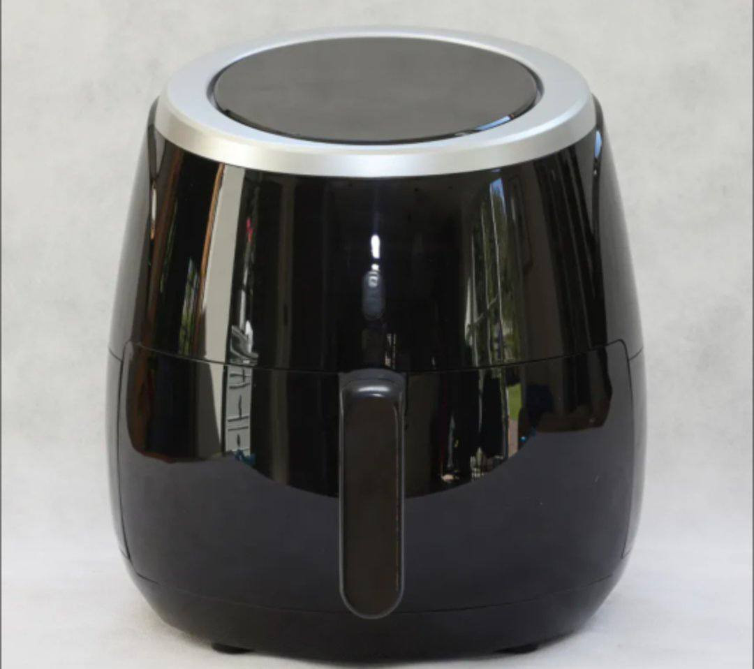 🔥 قلايات هوائية ديجيتال 🔥
✨ شاشة لمس عصرية ✨
🔴 سعة كبيرة;6لتر - 10 لتر –13لتر مناسبة للعوائل
🍗 قلي بدون زيت أو بزيت قليل
⚡ تسخين سريع وتوزيع حرارة متساوي
⏲️ مؤقت + تحكم بدرجة الحرارة
🍟 برامج جاهزة للطبخ (دجاج، بطاطا، سمك وغيرها)
🧼 سهلة التنظيف – طبقة مانعة للالتصاق
💯 أكل صحي وطعم يجنن
📦 متوفرة الآن – الكمية محدودة
للطلب والاستفسار واتساب ***********
توصيل جميع محافظات العراق
