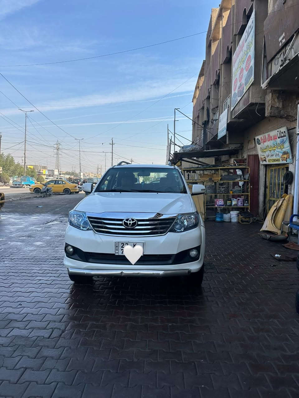 السلام عليكم تويوتا فور جنر 2014 محرك 6 سلندر رقم أربيل  كير محرك مكفولات صدر جديد تخم تايرات جديد سيارة ما بيها نقص سيارة مكفولة ماعدة جاملغ خلفي صبغ فقط مكاني بغداد السعر 225 رقم ***********
