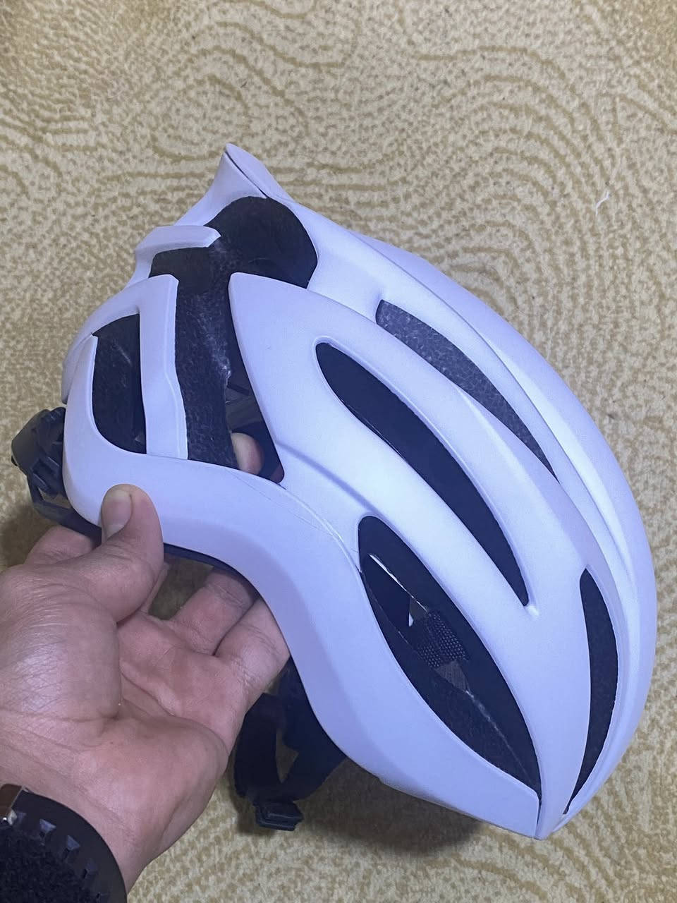 للبيع خوذة قياس M و لايت 2600 لومن 

عنواني بصرة توصيل متوفر ***********
