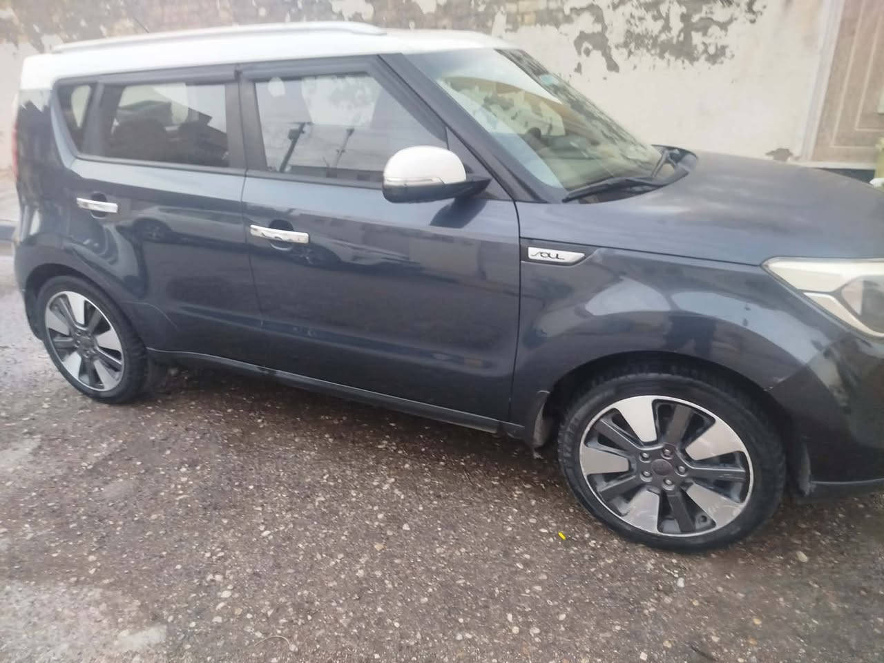 سلام عليكم
بيع فقط 
صول 2017
خليجي (كويتي )
مكينه 1600 دوش
مرايات شفط 
يده نيكل 
قماره بيضه بلادي 
كاعيه مفروشه جلد 
كامره دواره 
ماشيه 78الف حقيقي 
بنيد بدايه جراد
سعره 125 وبيها مجال للشراي 
***********
عنواني كوت مركز مدينه
