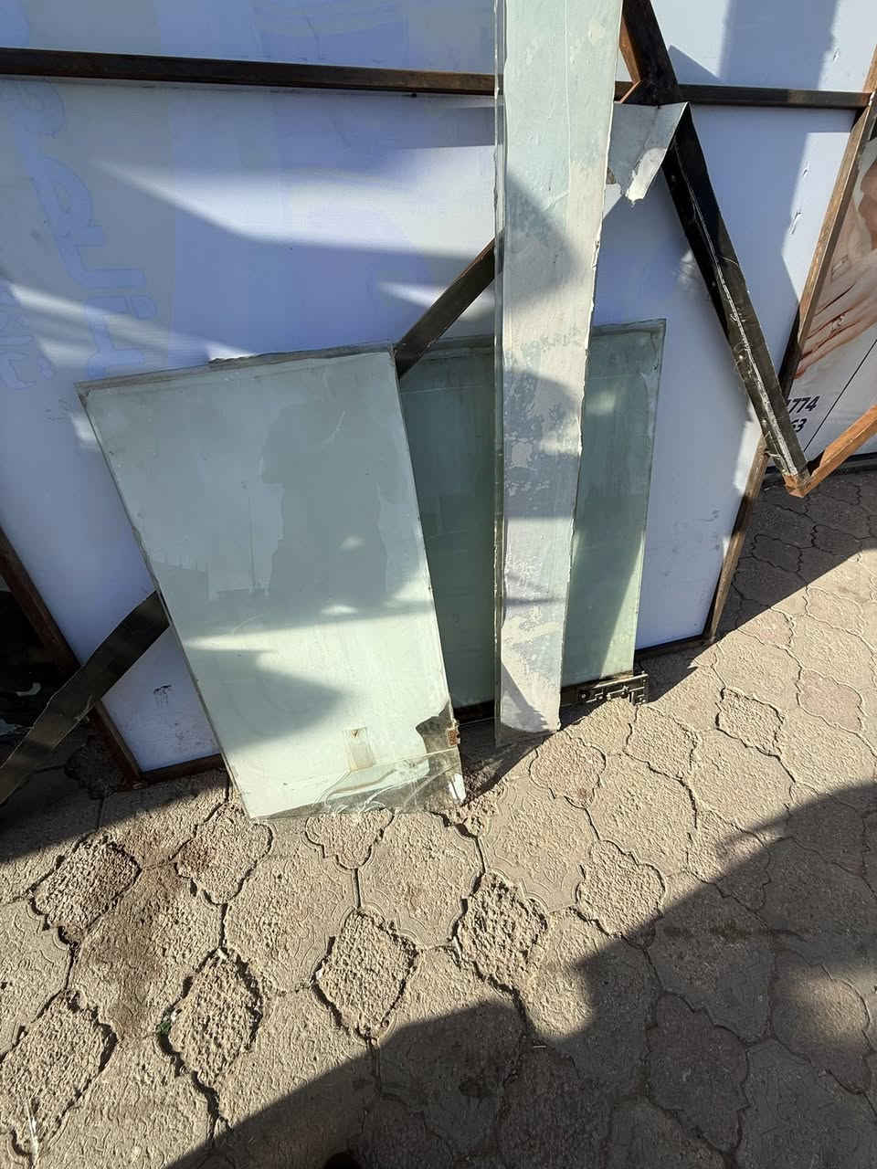 جام خانه تعبانه ليريد يجي يأخذهن بلاش عنواني حي السلام هذا رقمي ***********
