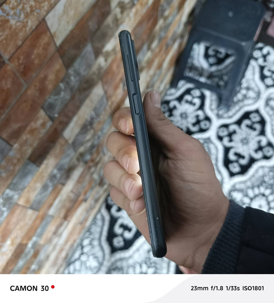 سلام عليكم سامسونك اي ١٢ذاكراء ٦٤ مكاني بغداد ام الكبر والغزلان كله شغال جهاز ***********
