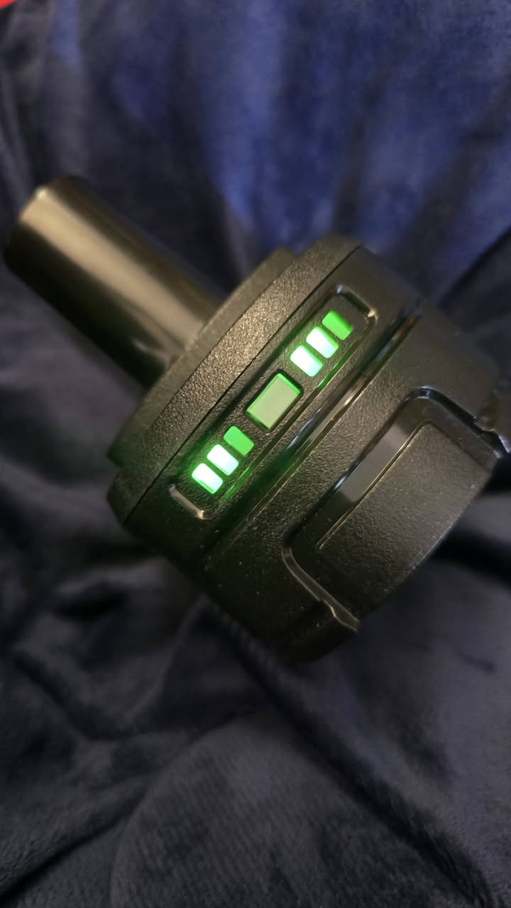 بطاريه جديده بهذا الشكل الي تخدمه يخلي السعر وبالعافيه عليه


**إذا كنت صاحب هذا الإعلان وتريد حذفه لأي سبب، رجاءا أرسل رسالة إلى الدعم الفني**