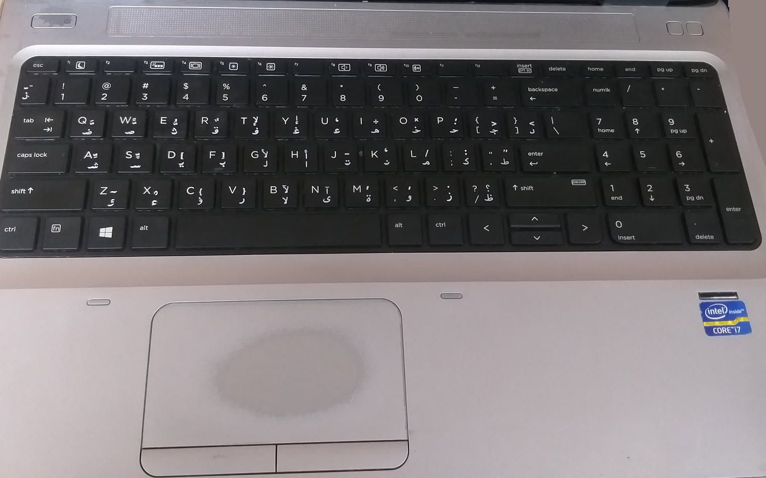 حاسبة hp  للبيع اشتريتها مستخدمة لبحث التخرج ولم استخدمها اشتريتها 350  واريدها ب 300  ومستعجل البيعها

للتواصل رقم الهاتف ***********
.
.
