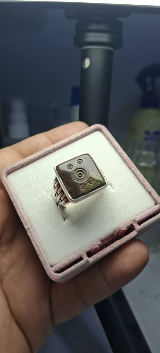 اللهم صل على محمد وآل محمد 
عباس اباد صفوي قديم ...

صياغه يدويه ...

قياس الخاتم ٢٣ 

للبيع والسعر خاص احبتي


**إذا كنت صاحب هذا الإعلان وتريد حذفه لأي سبب، رجاءا أرسل رسالة إلى الدعم الفني**