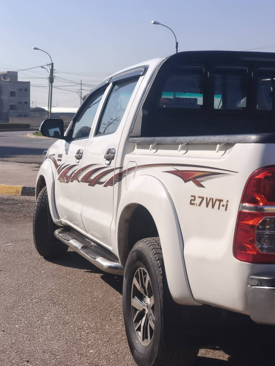 سلام عليكم بيكم هايلوكس موديل 2012 فورويل رقم دهوك كير عادي بيه جاملخ مبدل مال شركة بدون دواخل صبغ قليل عل كد شبرين و بارد قليل شرط التحويل مكان السياره موصل جانب الأيمنن
السعر 180 بيه مجال شي قليل
الرقم ***********
