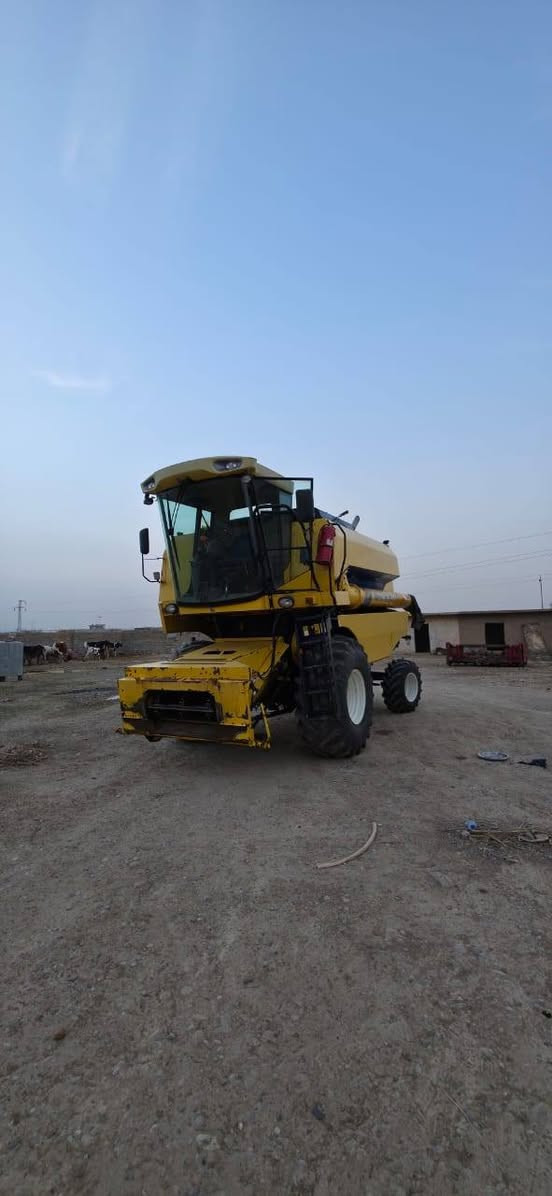 اسلام عليكم حاصدات نيوهولند للبيع موديل 2013 الاستفسار على رقم *********** اخوان مكلف بالنشر
