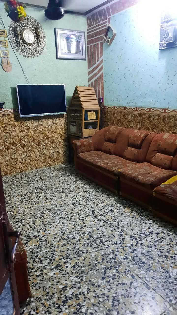 دار للبيع طابو صرف   #بالتاجي حي الحسن العسكري قرب جامع الامام المهدي  مساحته
١٥٠ متر للبيع  بي ثلاث غرف نوم  وهول واستقبال وصاله كبيرة بيها خدمات ومنور وترك في نهاية البيت 
كاشي وسيراميك
بناء حديث سعر ١٣٠ مليون وبي مجال
*********** رقم صاحب العقار مكلف بالنشر
