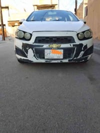 شوفر سونك مديل ١٤ السياره مكفوله كير محرك وارد خليجي بيهه طخات بسيطه ش...