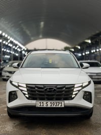 هونداي توسان 2024 ماشيه :50.000Km  محرك 2000 4 سلندر خليجي وكالة كفاله...