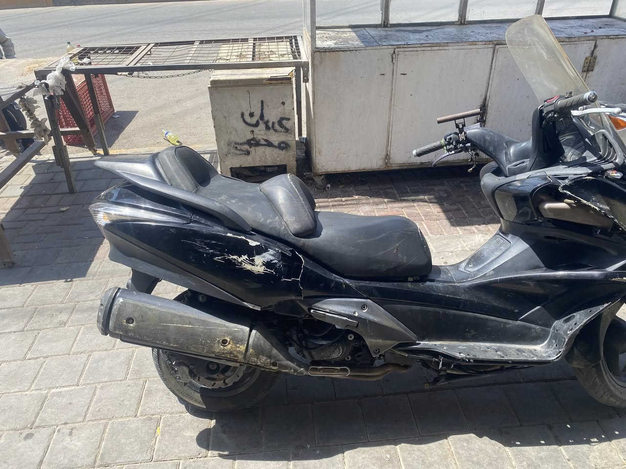 السلام وعليكم سلفرونج جيتي مكينة. ٤٠٠مكفولة كفالة عمة من فتح وي شي بدراجة دراجة جديدة برغي ما مفتوح بيهة دراجة ١١رون فقط كفرات سبعة ولشاير وتريشة موجودات ماشية ٤٠الف سعر٩٥٠مكاني حيطارق***********
