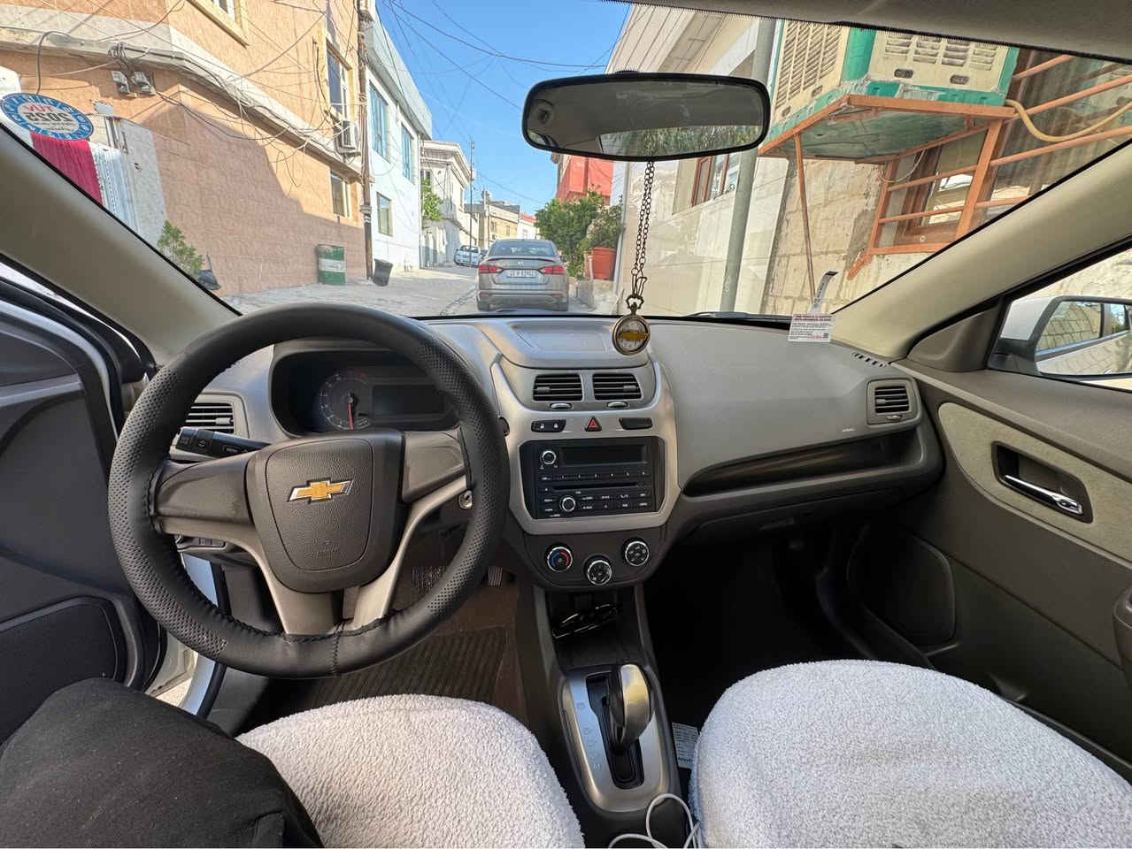 کۆباڵت مۆدێل ٢٠١٦  
٢ پارچەی بۆیاخە چەمەلەخ و دەرگا  بێ ئێرباگ بێ ناوگرتن 
١١٤ هەزار رۆشتووە  سەیارەکە تابڵێی جوان و پاک ماوەتەوە یەک دینار مەسرەفی تیا نیە  سەیارەیەکی تابڵێی کەم مەسرەف و ڕێک و پێکە  نرخی ٨٥ گەڵاو مەعامەلەیەکی زۆر کەم 
*********** السليمانية, العراق
