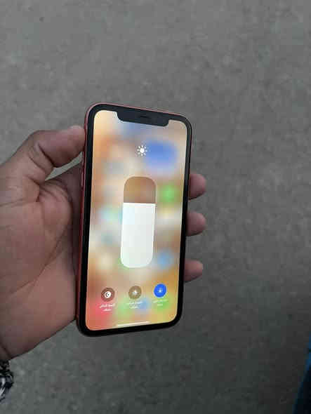 آيفون Xr جهاز لوك كلش نضيف ممفتوح بطاريه 79 ذاكرته 128 وتر بروف ضد المي كله شغال اي خلل مابي سعر 175 وبي مجال بسيط مكاني بغداد الأمين الثانيه ***********
