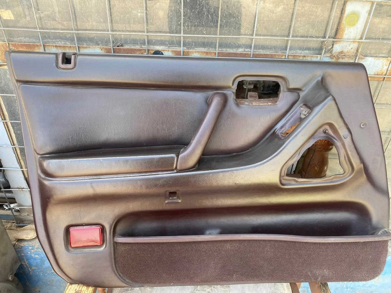 تخم بطاين سيدان وارد لون ماروني للبيع


**إذا كنت صاحب هذا الإعلان وتريد حذفه لأي سبب، رجاءا أرسل رسالة إلى الدعم الفني**