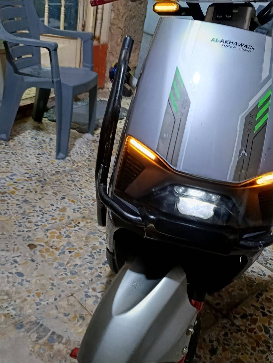 سلام عليكم اقرة منشور زين قبل لا تعلق
موطور دبوب 2025 نضيف حيل مابي اي نقص كهربائية كلهن شغله لايت عالي ناصي 6بطاريات 32 امبير  بطاريات على  فحص/مفتوح 2+بصمه1كرت 2
مكان الانبار رمادي التاميم الدواجن 
رقم الهاتف/***********/واتساب 
 🙂❤
