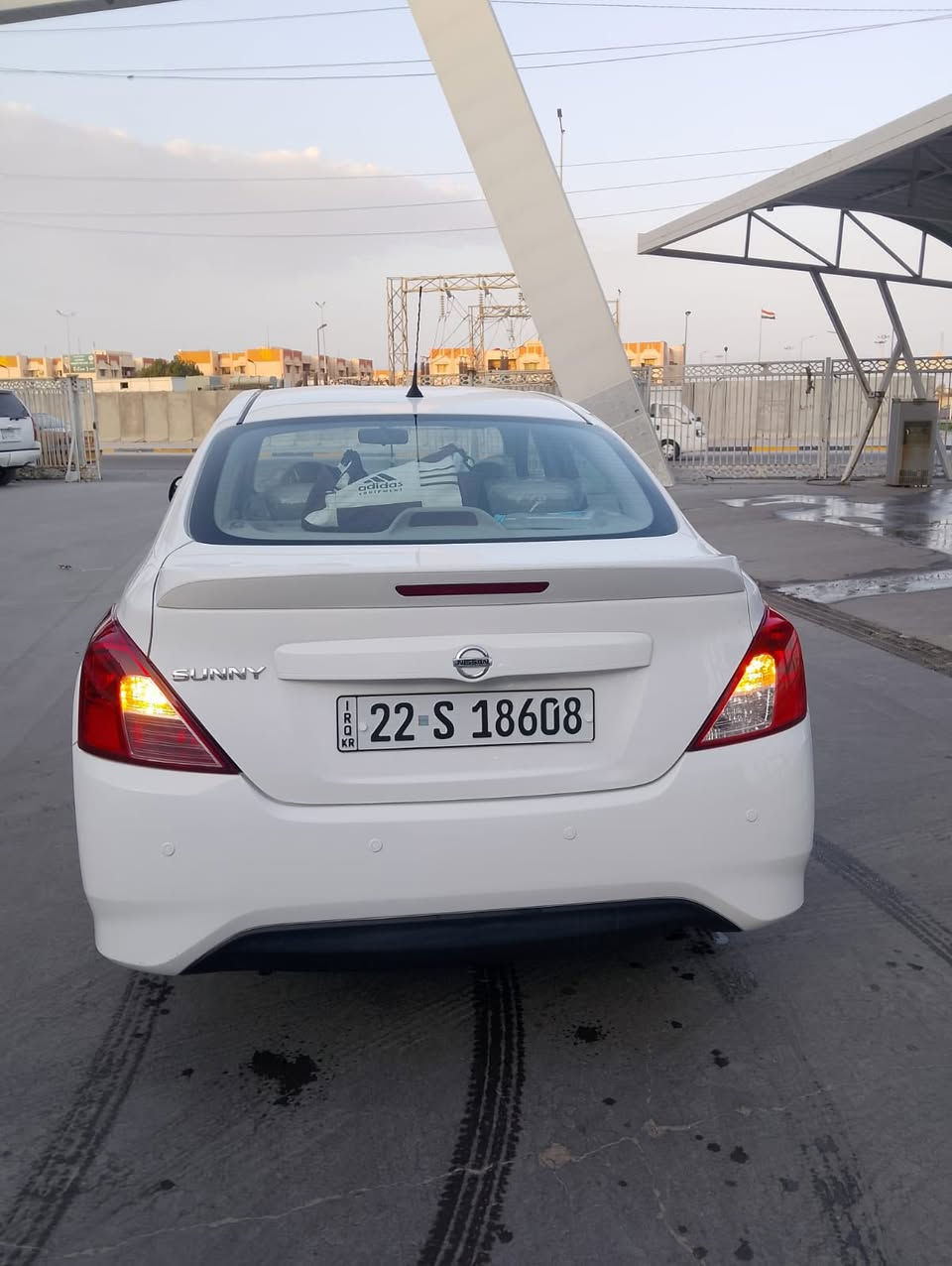 سلام عليكم نسان سني هندي ام البيلتة زركه مديل 2023 كفاله عامه ما عداه شخط زغير بل باب  ربيل وكاله تحول حاظر سياره ماشيه واحد وعشرين ألف شرط سبير ما نازل مكان سياره بصرة ساعر 117 وبيه مجال ستفسار تصل *********** مكلف بل نشار
