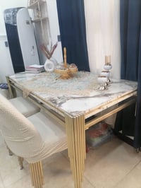ميز طعام • ٤ كراسي • بغداد