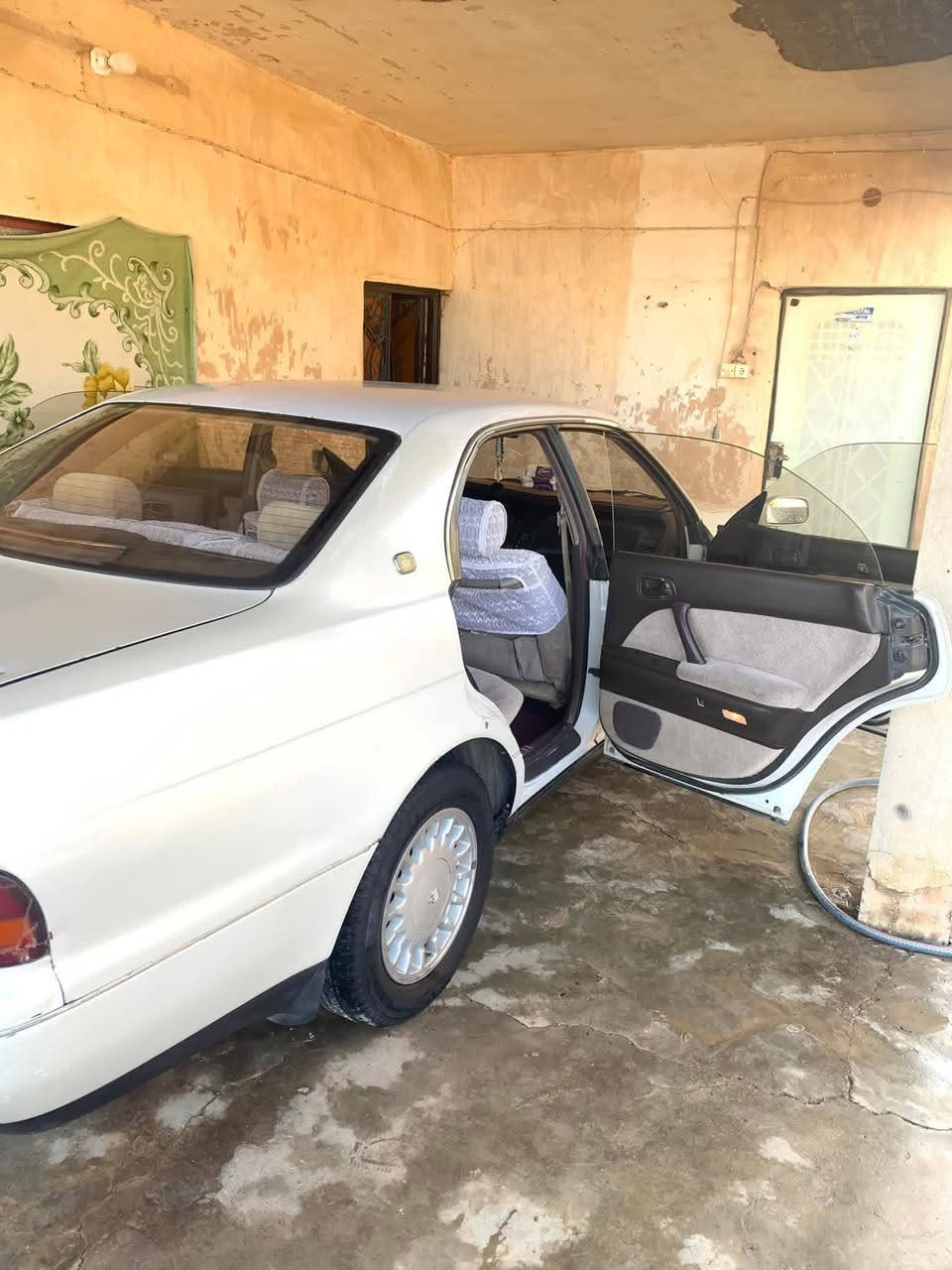 للبيع كراون بطه متصل رقم نينوى الماني سنويه لل 2030 محرك2500 كير صدر تايرات كله جديد للسفسار اكثر اتصل ***********
