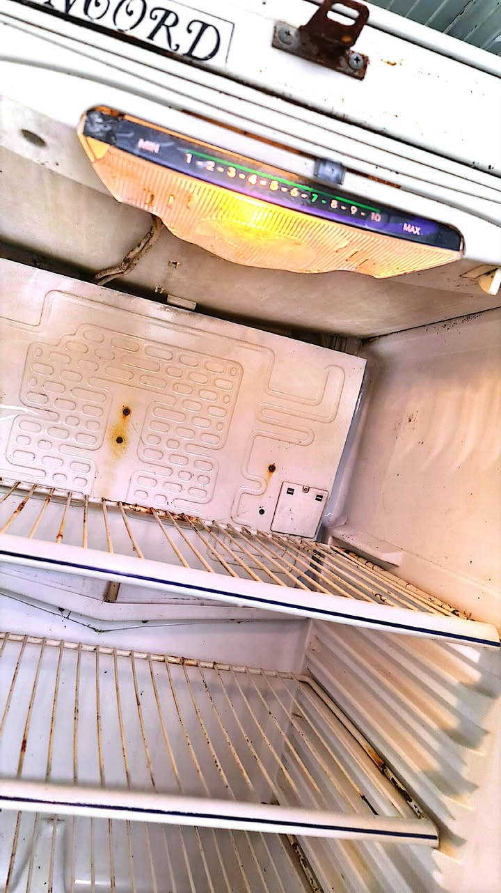 السلام عليكم
متاح ثلاجة كونكورد للبيع بالضبط مااعرف كم قدم بس اعتقد ١٨ كبيرة شرط الشغل نظيفة بشكل احلى من الصور
السعر ١١٠ الف قفل عنوان حي سومر قرب مولدة العساف الخاص مفتوح


**إذا كنت صاحب هذا الإعلان وتريد حذفه لأي سبب، رجاءا أرسل رسالة إلى الدعم الفني**