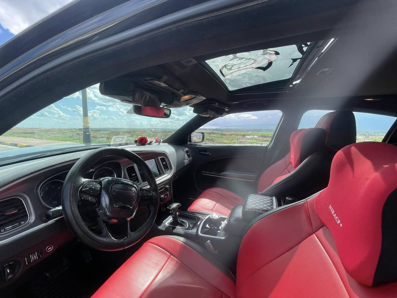 للبيع نقد فقط  اقرا المنشور مذكور كل التفاصيل
سياره  جاهزه ستعمال شخصي نضيفه شكد متتصور 
مديل 19 اصل  sxt pls  رقم دهوك سياره فول مواصفات كشنات حار بارد ستيرن حار بارد فتحت سقف راداد بلمري مري كهرب تصعد وتنزل بيها هوايه مواصفات 
ضررها جاملغ امامي فقط بدون داخل بدون ارباك محدثه تحديث كامل srt ماشيه 115m 
السعر 220 $وبيها مجال 
اتصل وتاخذ عيوني مكان السياره موصل 
*********** هاتف واتساب
