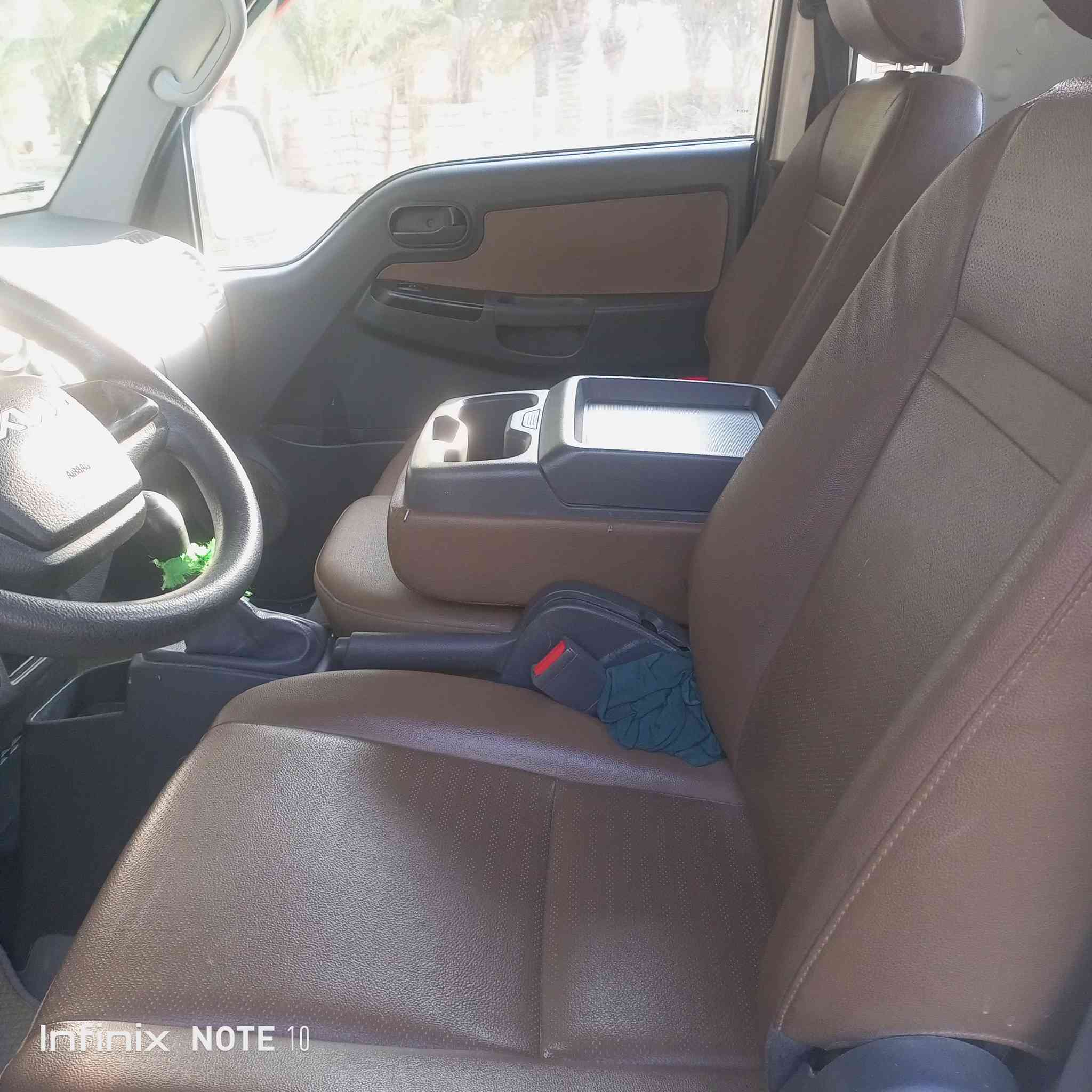 كيه بومه موديل 24 رقم بابل دولي انكليزي  ماشيه 50 الف بيها بارده شبر  سياره ع وضع الشركه نضافه فووول سستم تحويل ثاني يوم المكان بابل الحمزه الغربي 

 للاستفسار 
***********
