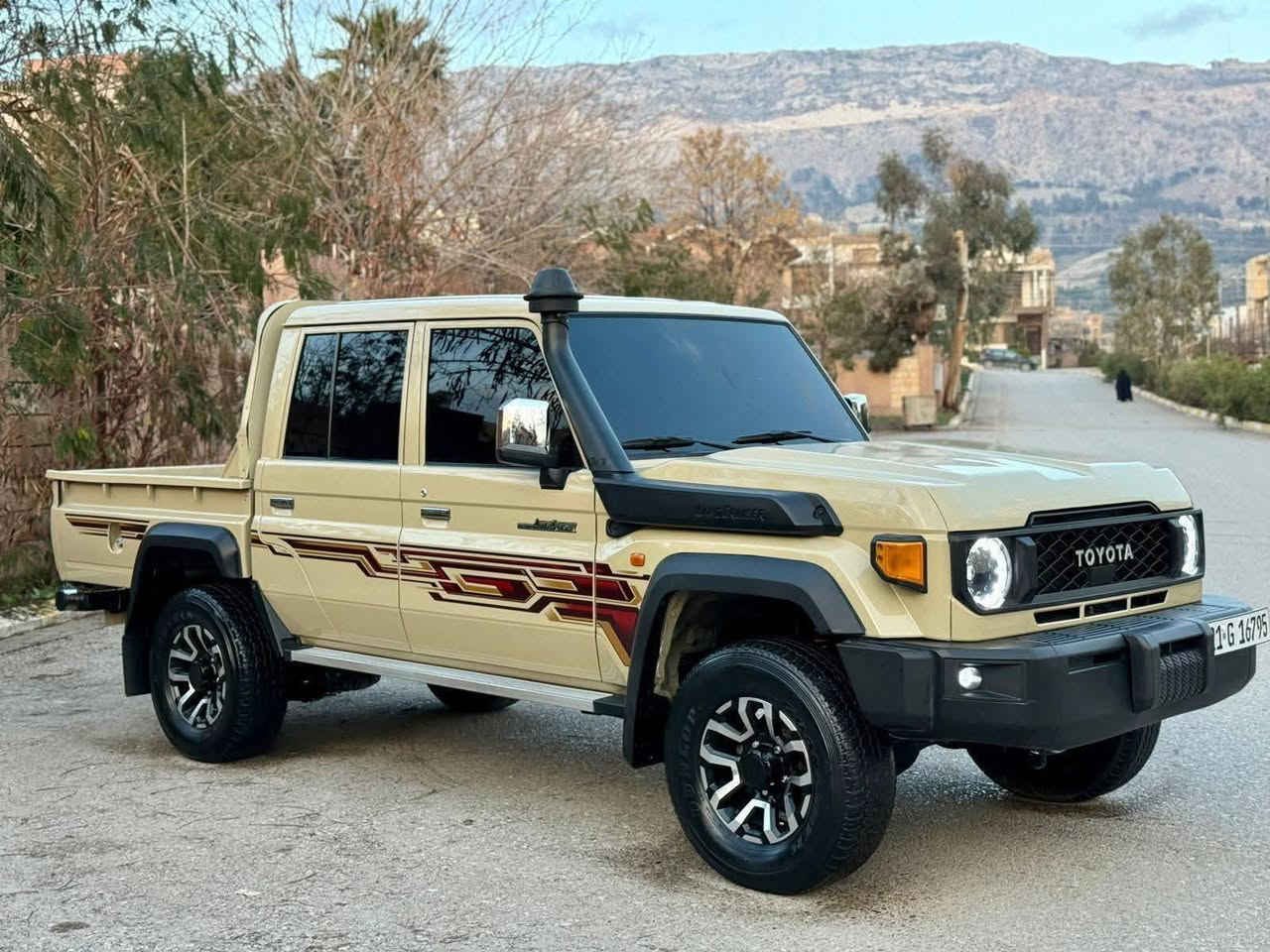 تويتا لاندكروز شاص 2021 محدث لل 2024
بوستال أربع كيج مانع انزلاق تراكشن
سنوية و هزة جديدة لل 2030
مابيها أي خلل او نقص 

🛑 السعر سوي تعليق يصل مباشرة 🤖 

كير محرك مكفولة مفتوحة 
تحويل ثاني يوم 

رقم صاحب السيارة 
***********
***********
