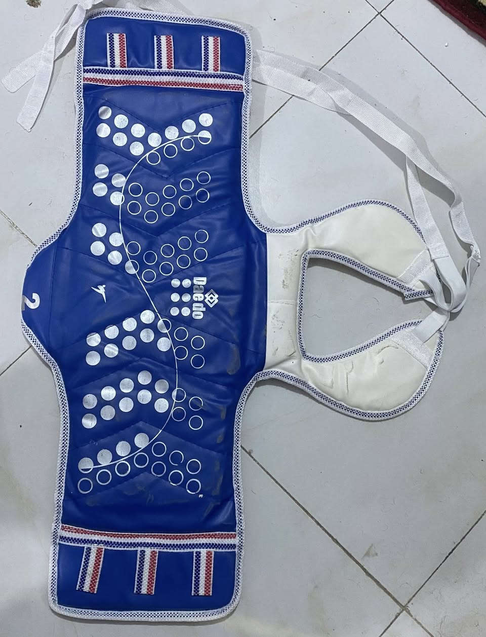 السلام عليكم اوزان حديد 30 كيلو اقراص ودمبلص وبار جنطة كاملة جديدات زلغ مالبيهن و درع تايكوندو جديد للاستفسار خاص


**إذا كنت صاحب هذا الإعلان وتريد حذفه لأي سبب، رجاءا أرسل رسالة إلى الدعم الفني**