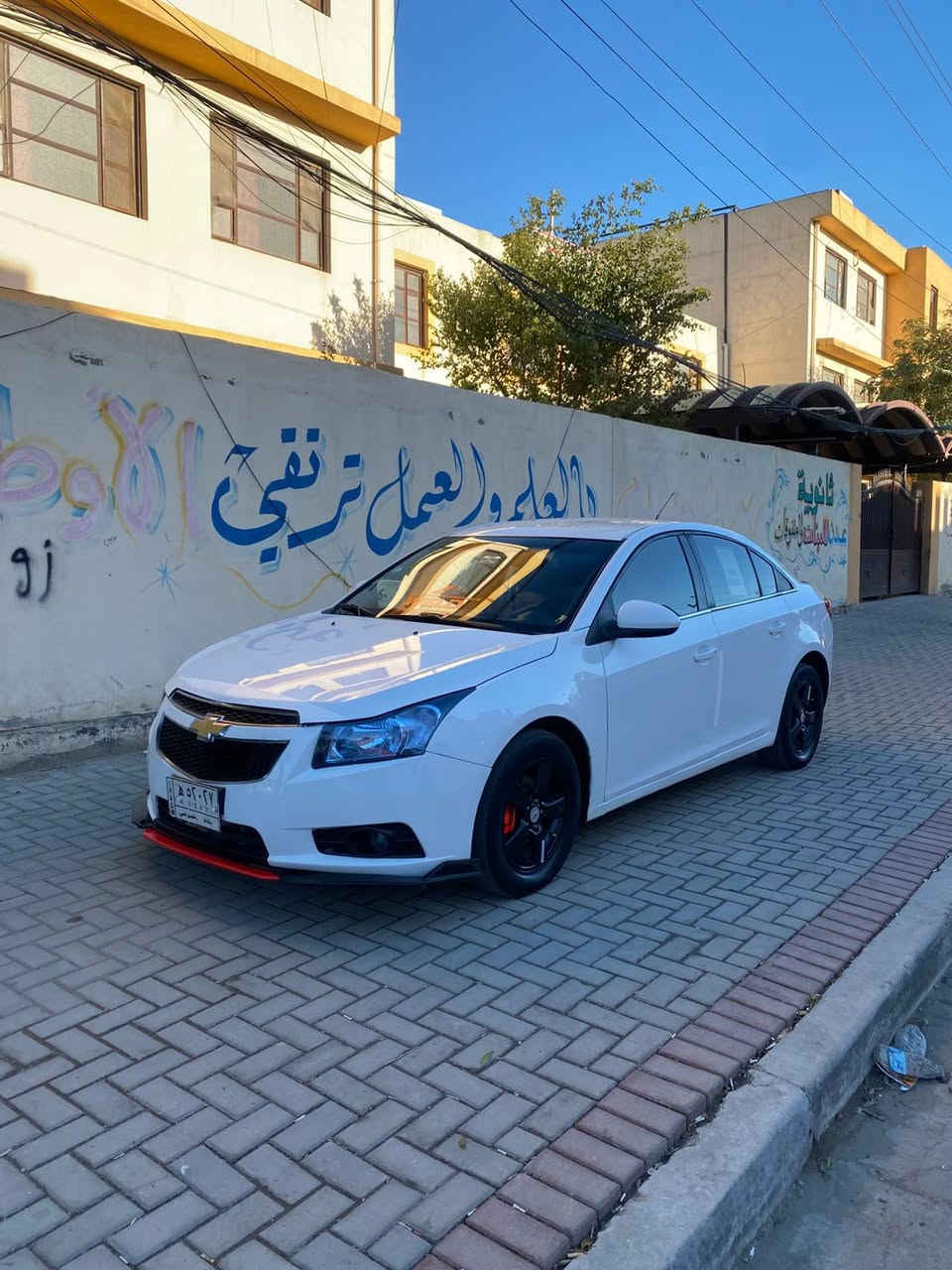 شيفروليه كروز  Chevrolet Cruze
الموديل ٢٠١١
كير ومحرك اوبتره بلادي 1800🛑
رقم السيارة | رقم بغداد تحويل مباشر 
موقع السيارة | بغداد الشعب📍
السيارة وارد خليجي ✅ 
رقم  بغدادوتحويل ثاني يوم 
منظومة زنون  ⚠️ 
المواصفات 🔰 
أرضية جلد ✅ 
مقاعد لوني  ✅
شاشة كبيرة الحجم ✅
شاشة أعطال ✅ 
كير جديد ✅ 
محرك جديد ✅ 
تحكم استيرن جهتين ✅
نافذة ups✅
تحكم مري كهربائي✅
جرص احزام الامان✅
جرص 120✅
صندوك بصمة✅
كهربايات كلها تشتغل💲
بيها قطعتني صبغ بدون دواخل 
سياره جاهزه من كل شي 

كير محرك تبريد 
مانع انزلاق شغال

كشاف ضبابي خلفي
كشنات تدفه تبريد 
ماشيه 127mi
وبقية المواصفات المعروفة 🔹
السعر (72)وبيها مجال بسيط  التصال(***********)
