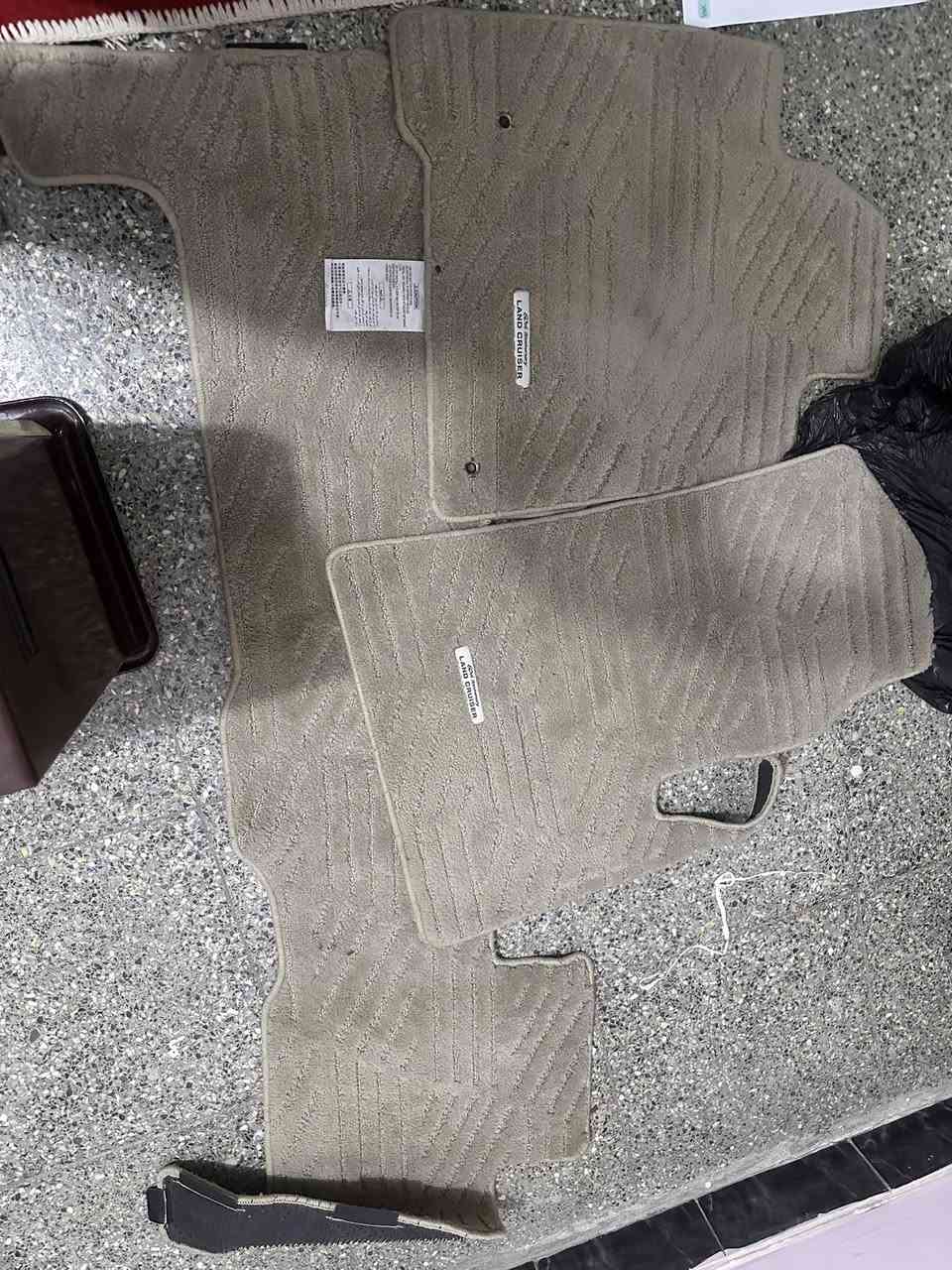 السلام عليكم ورحمة الله وبركاته 

كاعيات لاندكروزر ستينية ب ٩٥ الف 

اللهم صل وسلم على محمد وال محمد


**إذا كنت صاحب هذا الإعلان وتريد حذفه لأي سبب، رجاءا أرسل رسالة إلى الدعم الفني**